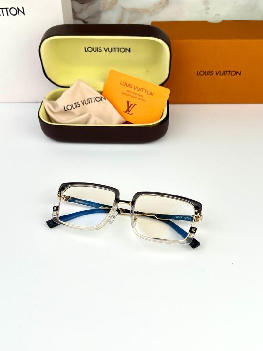 LOUI_IS VITTON FRAM D-551