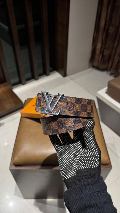 LOUI_S VUITTON CHECKS MENS BELT WID OG BOX 145