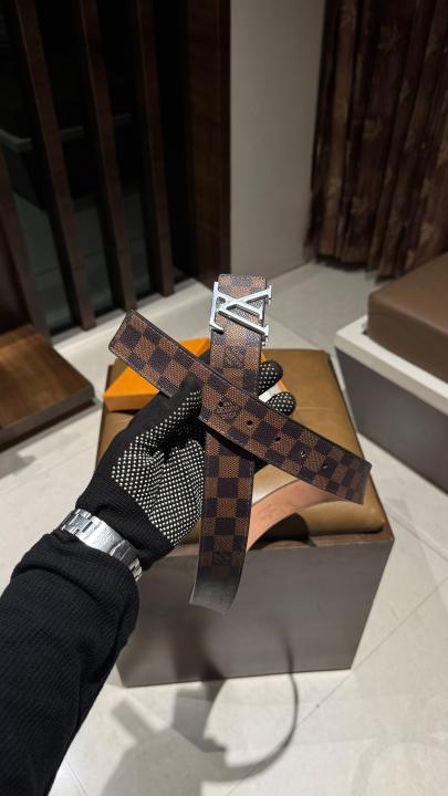 LOUI_S VUITTON CHECKS MENS BELT WID OG BOX 145