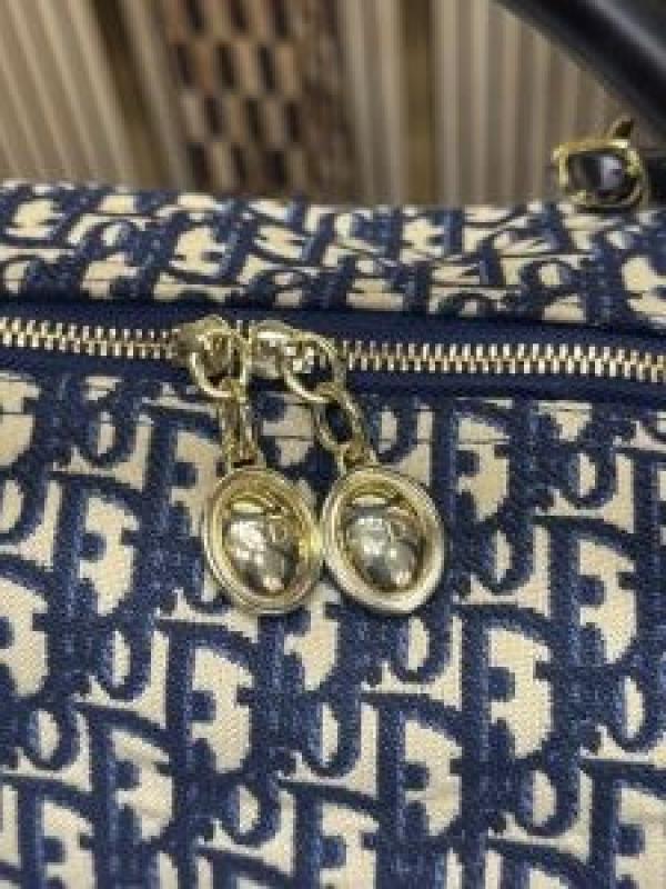 CHRISTIAN DIO_R DUFFLE PREMIUM QUALITY WITH DUST BAG SLING AND TAG (BLUE) (V20)