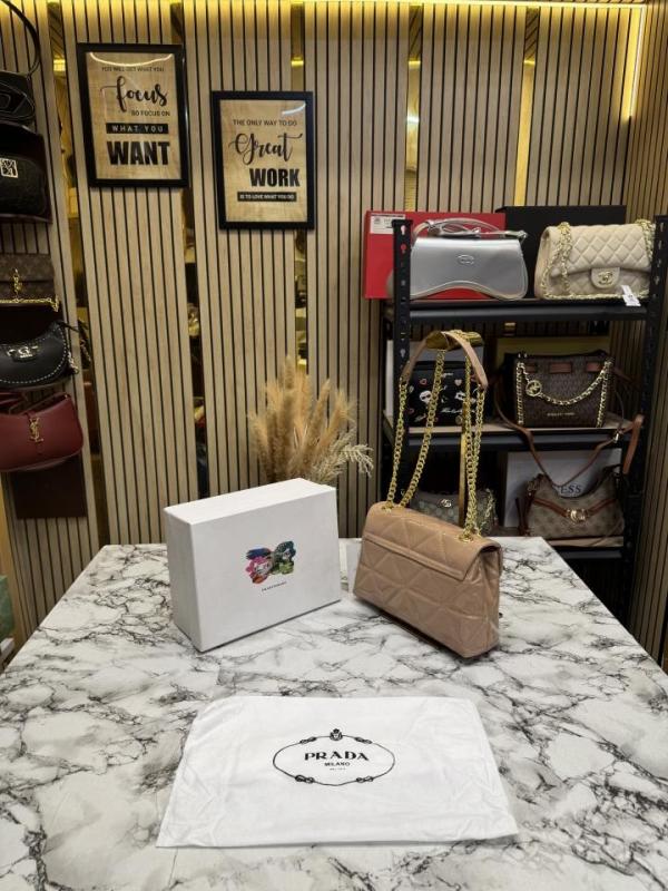 Prad_a Quilted Spectrum Shoulder Bag With Box And Dust Bag (V9861-1 Apricot)