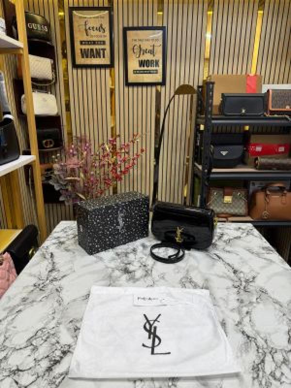 (Ysl) Yves Saint Laurent Le Hobo Shoulder Bag With Box And Dust Bag (V-2428-1) (Black)