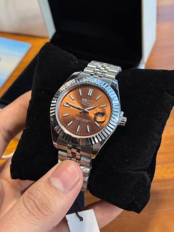 SEIK O MOD DATE JUST CHOCOLATE DIAL 675