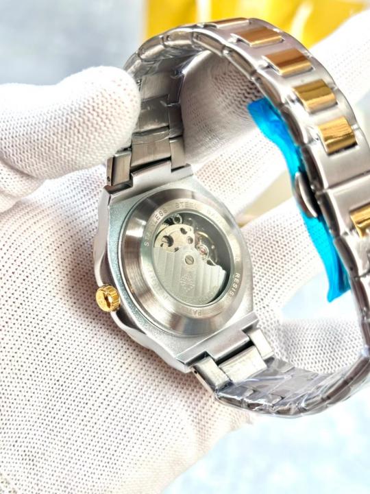 Patek Philipp_pe Nautilus Skeleton