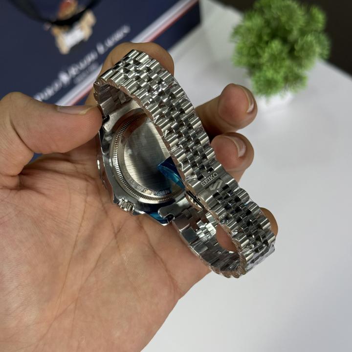 Seiko Sports Quartz Men watch