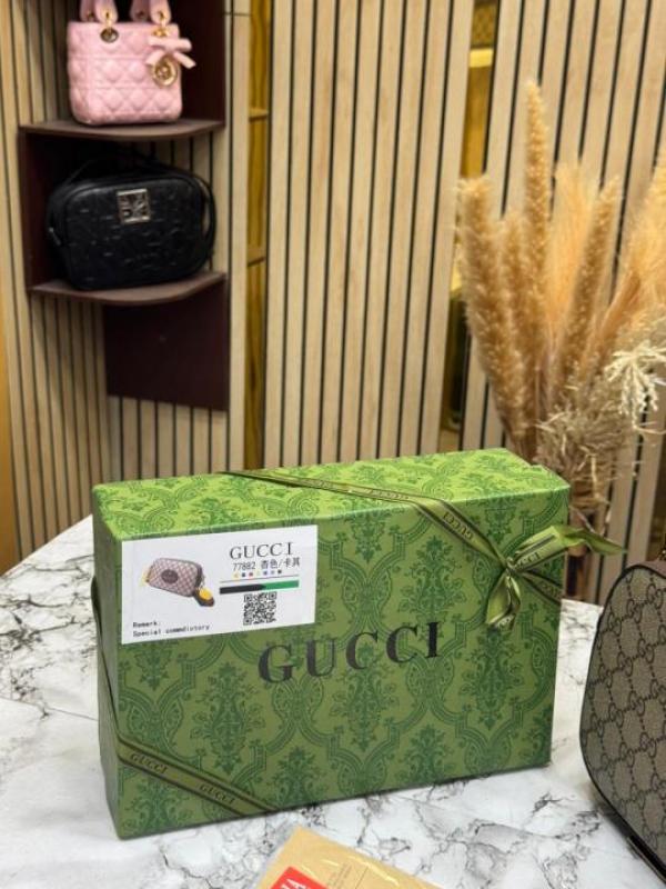 Gucc GG Supreme Neo Tiger Sling Bag With Box And Dust Bag
