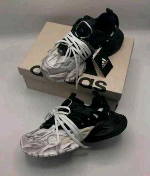 adidaass XLG Runner Deluxe White Blacks
