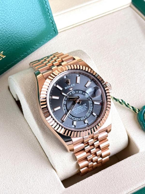 Role ex oyster perpetual Sky Dweller automatic rose black 106