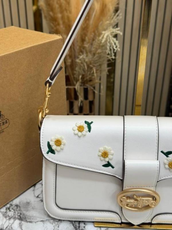 Coac Giorgie Shoulder Bag With Double Box And Dust Bag (Flower-White)