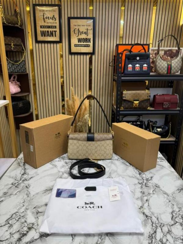 Coac Giorgie Shoulder Bag With Double Box And Dust Ba ricot Black