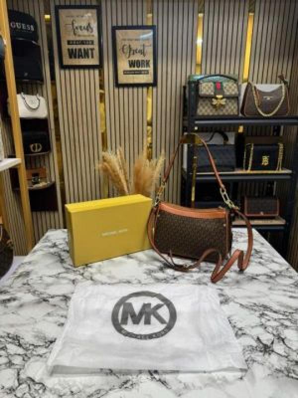 Michael Kor Jet Set Logo Shoulder Bag With Box And Dust Bag (Brown H02038)