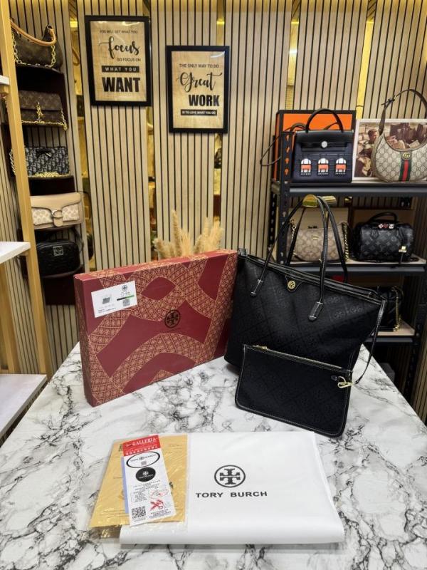 Tory Burc t monogram canvas tote with og box and dust bag with pouch (black)