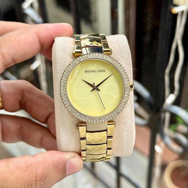 Mk michaeel kors Parker Pave gold 145