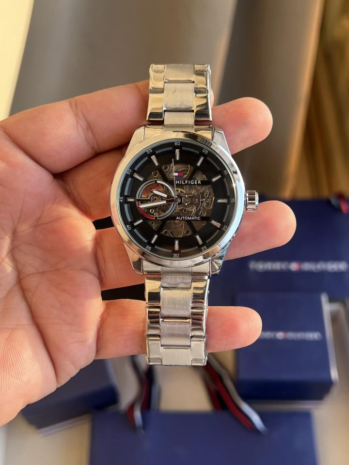 TOMMY HILFIGR AUTOMATIC SILVER BLACK PREMIUM WATCH