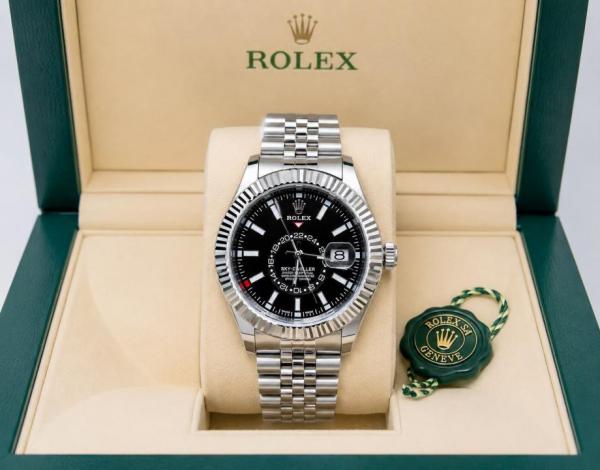 Roleex Sky Dweller Black Dial Jubilee 42mmx