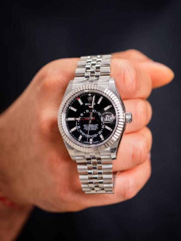 Role ex SKY DWELLER SWISS MOVEMENT WORKING LIKE AUTO 324