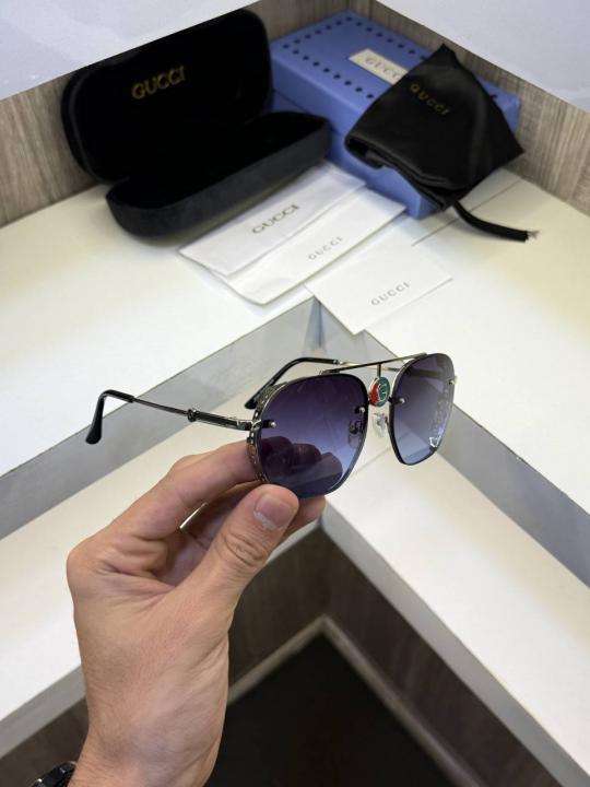 Gucc 5024 sunglass