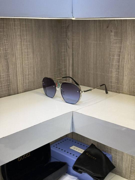 Gucc 5024 sunglass