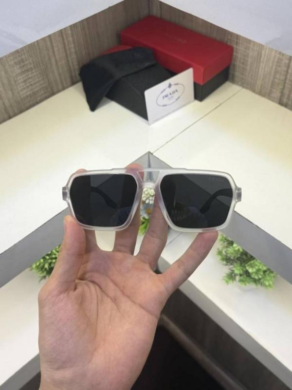 Prad 6902 Sunglass (Ice Black)