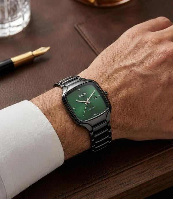 RAD- TRUE SQUARE SWIFT MOVEMENT  BLACK GREEN