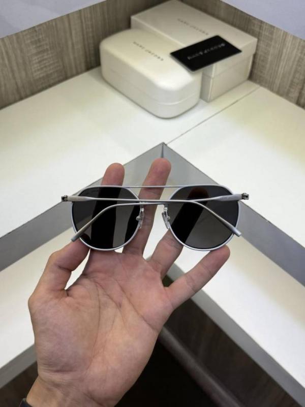 Marc Jacobs Silver Black 1300