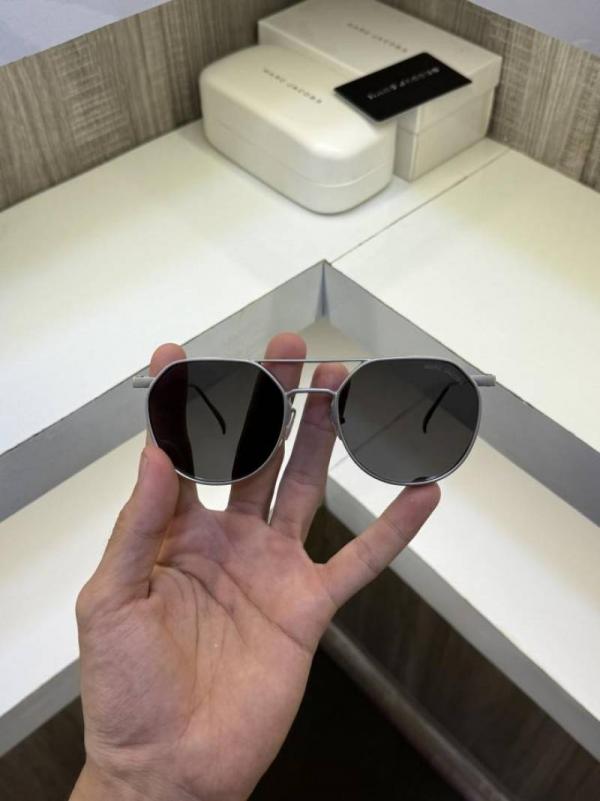 Marc Jacobs Silver Black 1300