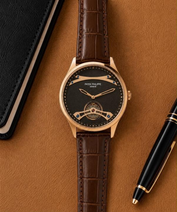 PATEK PHILIPPPE LEATHER AUTOMATIC 509