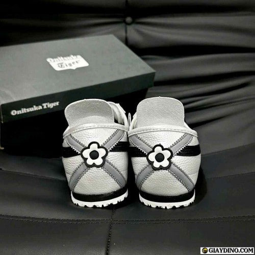 onitsukkaa tiger Mexico 66 Custom Black Grey for her