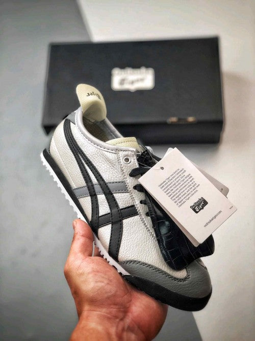 onitsukkaa tiger Mexico 66 Custom Black Grey for her