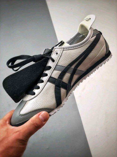 onitsukkaa tiger Mexico 66 Custom Black Grey for her