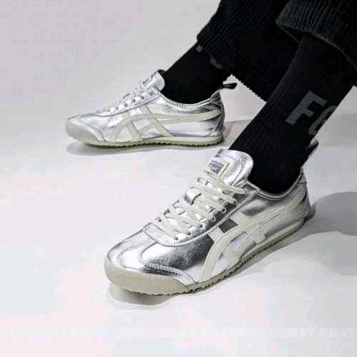Onitsukkaa Tiger MEXICO 66 SILVER OFFf WHITE  for her fix