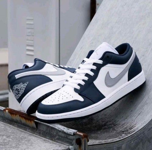 nikkee jordan retro 1 low MIDNIGHT NEVY