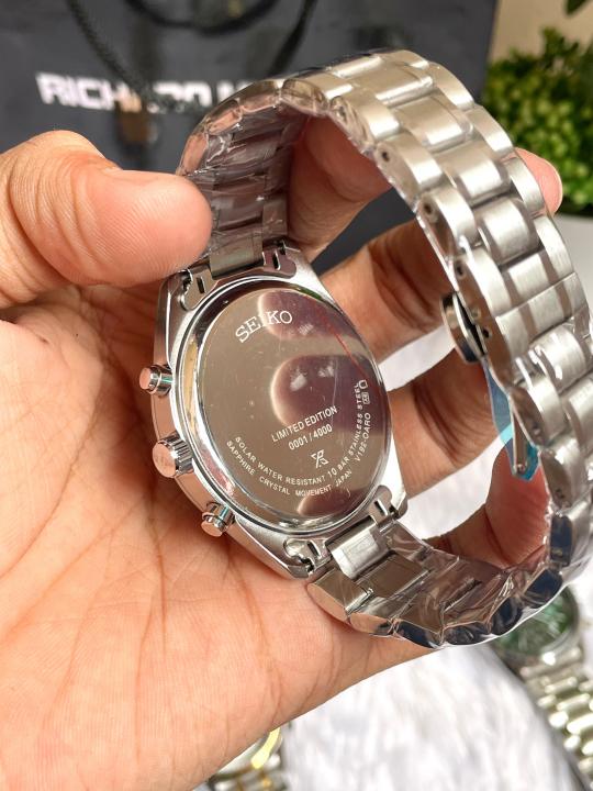 SEIKO PROSPEX CHRONOGHRAPH SILVER BLACK DIAL AT461