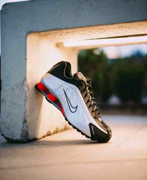 Nikkee Shox R4 Black Metallic Silver