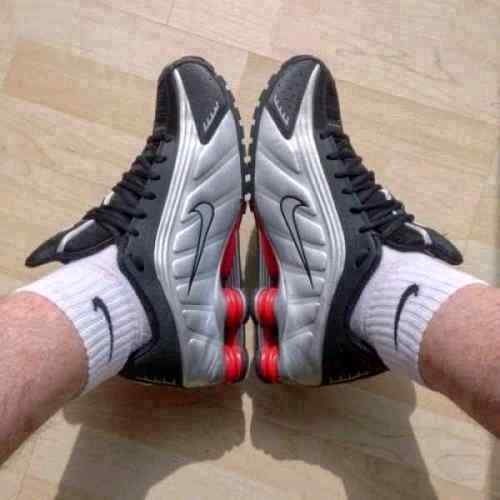 Nikkee Shox R4 Black Metallic Silver