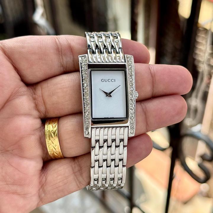 Gucc Petite Watch 949