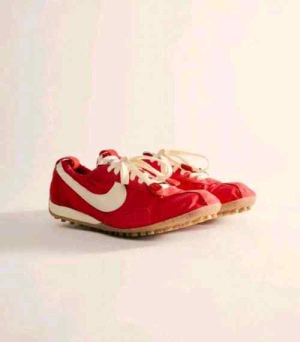 Nikkee Jacquemus Moon Shoe SP University Red With All Accessories 658