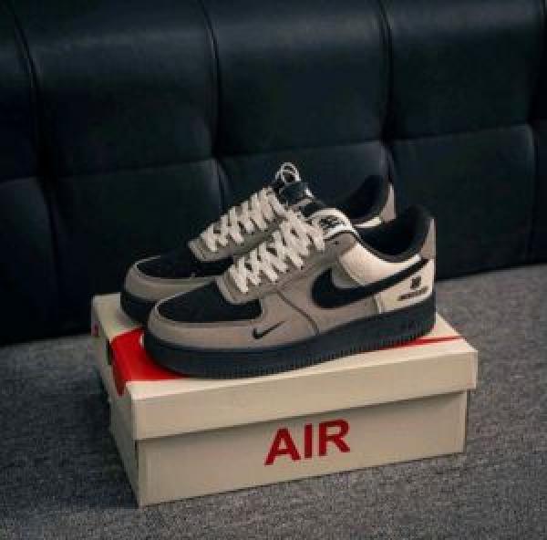 Airforce 1 Low X Undefeated 608