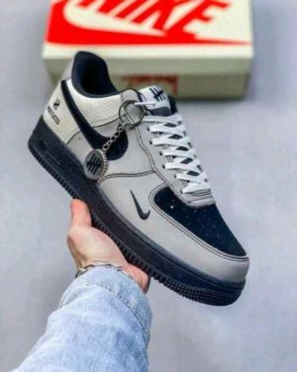 Airforce 1 Low X Undefeated 608