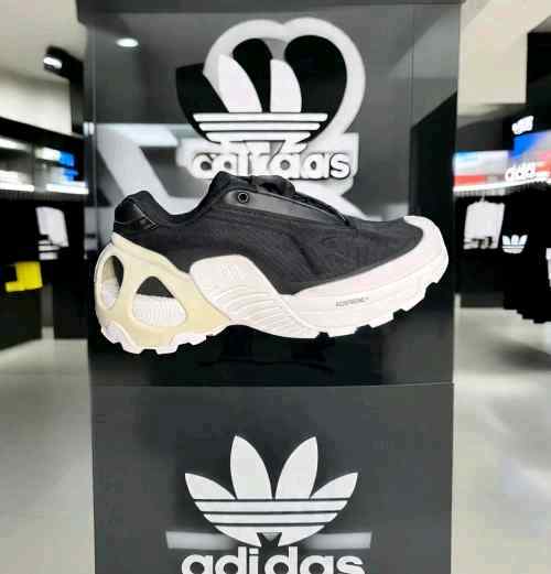 adiddasss wonder edge runner black beige white 2025