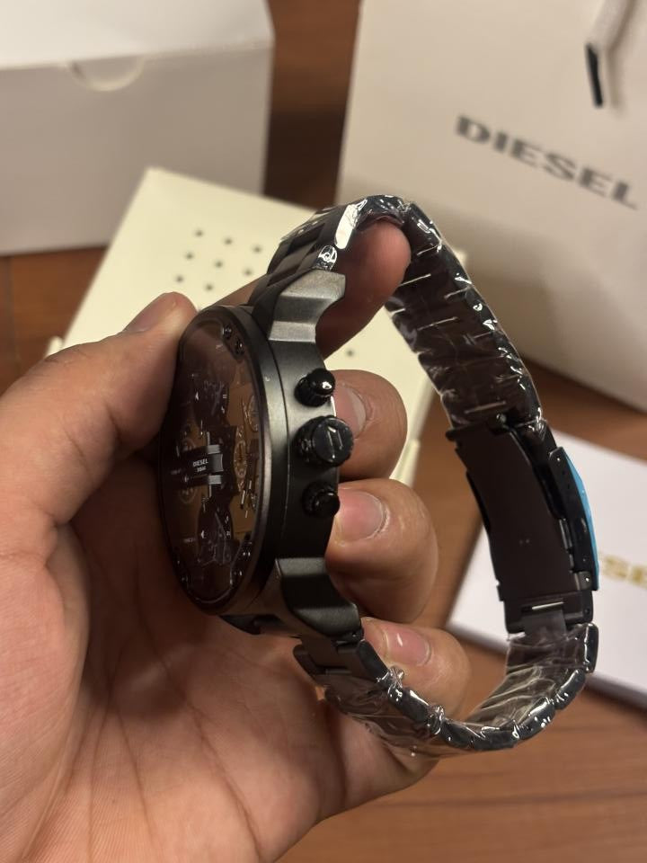 Diesee_l 3 Bar Big Daddy Chocolate Dial