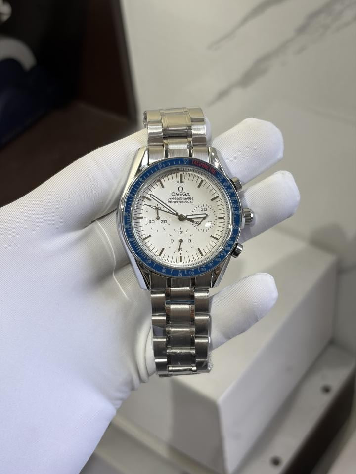 OMEGGA SNOOPY CHRONOGRAPH WORKING 804