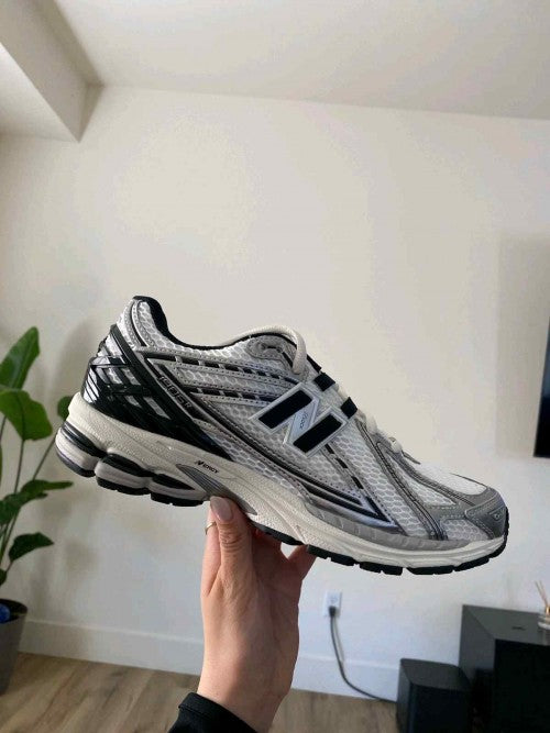 Neww balancee 1906R SILVER BLACK