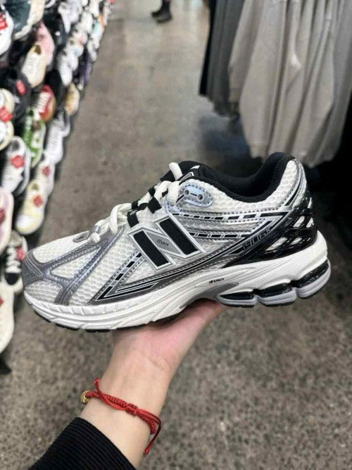 Neww balancee 1906R SILVER BLACK