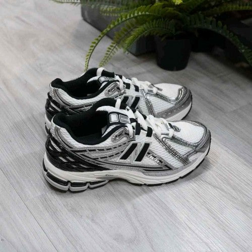 Neww balancee 1906R SILVER BLACK