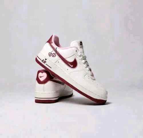 Nikkee Airforce 1 Low Valentines Day for her
