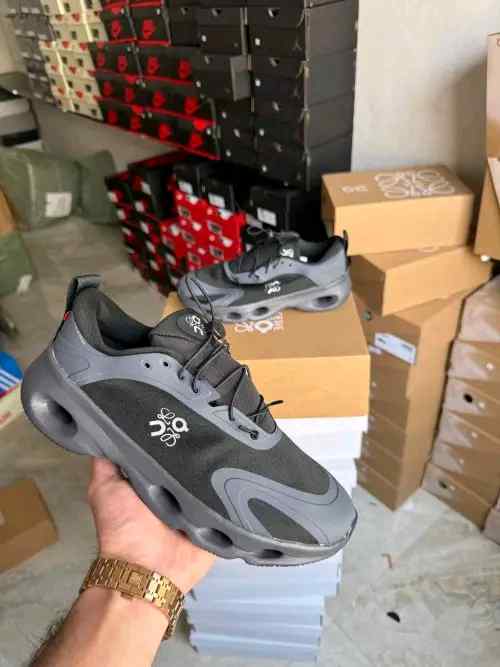 ON RUNNING CLOUDSOLO X LOEWE BLACK