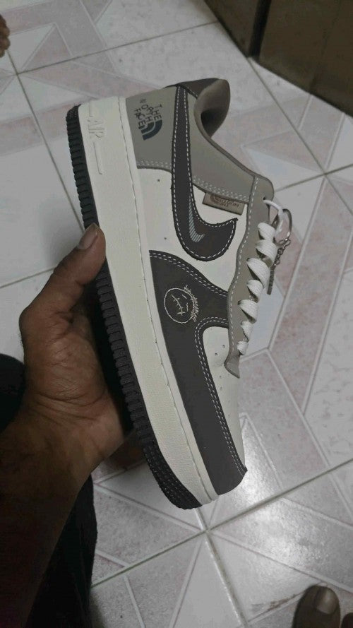 Nikkee Airforce 1 Low Thee North Face