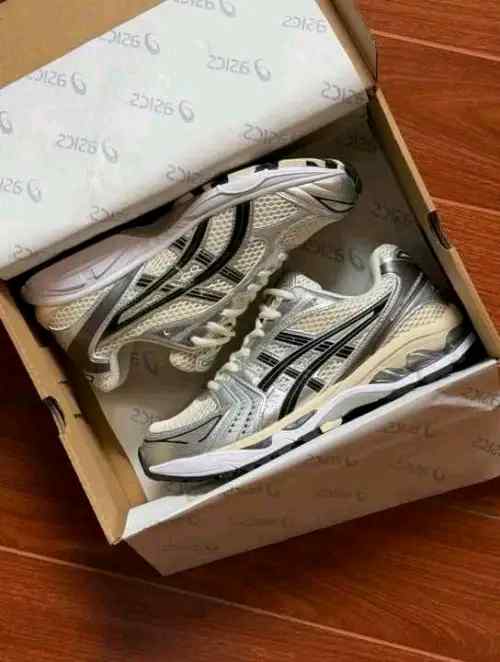 Asiccss Gel Kayano 14 Black Cream Metallic Plum