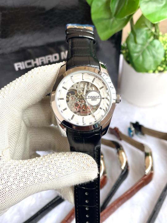 Tisssot Couturier Automatic Black Silver White AT454